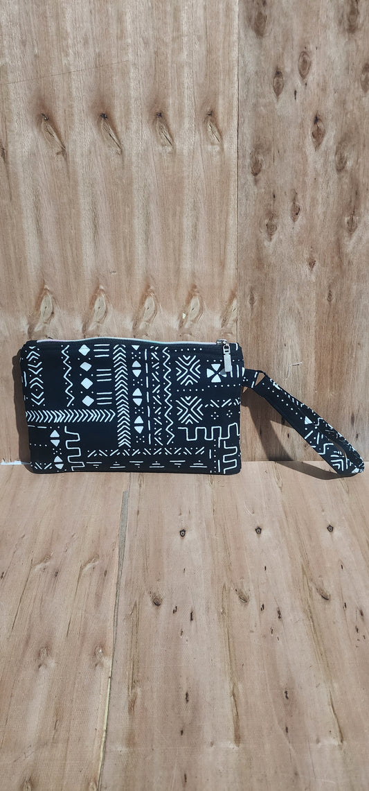 Black & White Tribal (Ankara) Print Wristlet