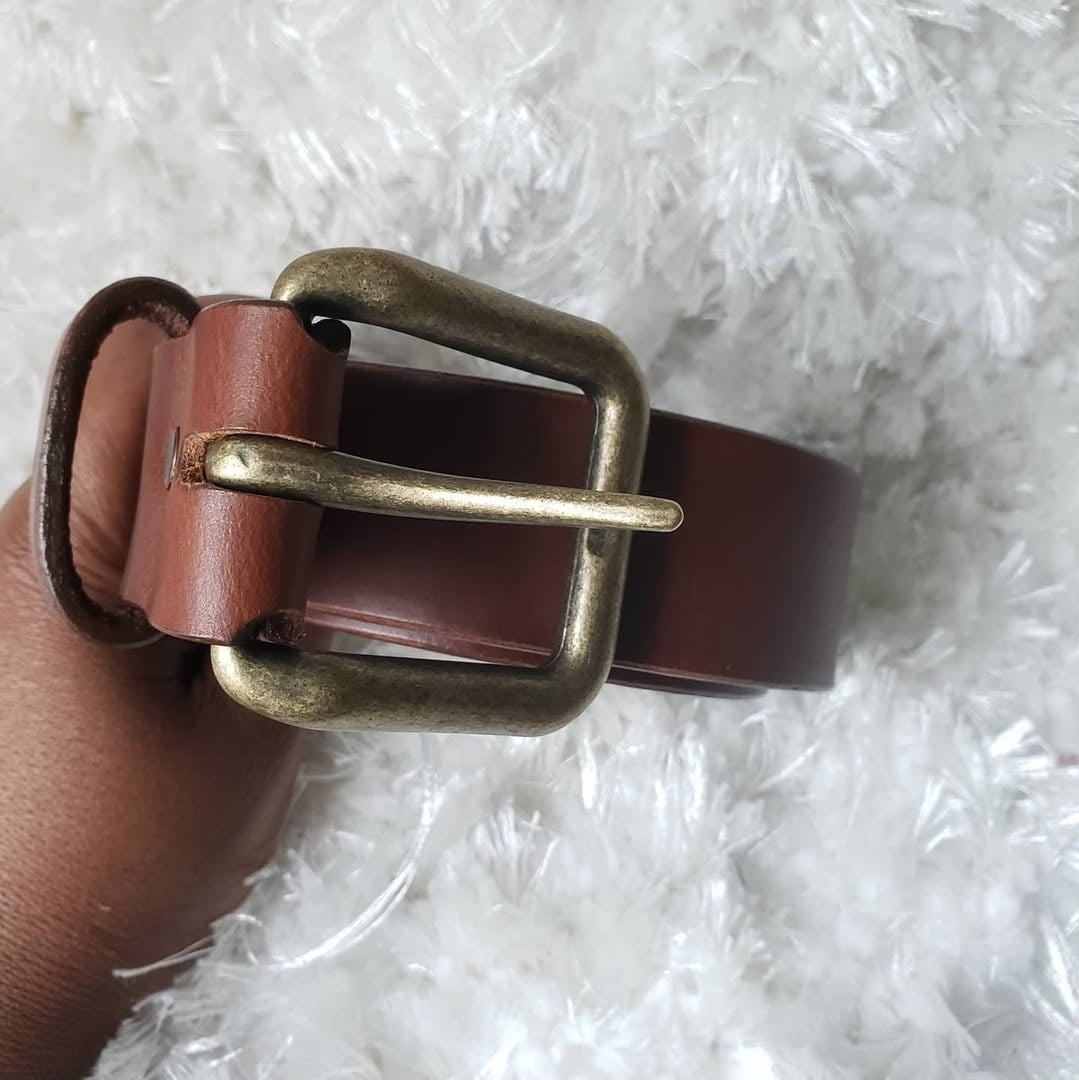 Handmade Men’s Leather Belt – Classic Brown with Antique Brass Buckle
